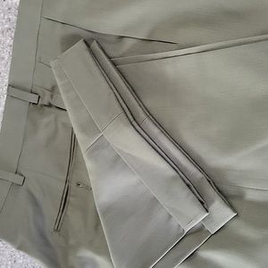 Hart Schaffner Marx Size 40 wool pleated pants, cuff 29". Excellent condition.